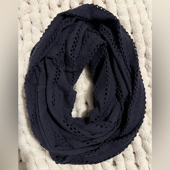 GAP Navy Eyelet Infinity Scarf